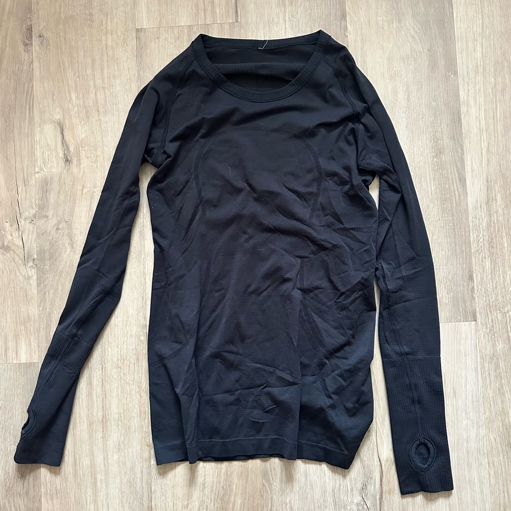Lululemon Blank Swiftly tech long sleeve Size 6